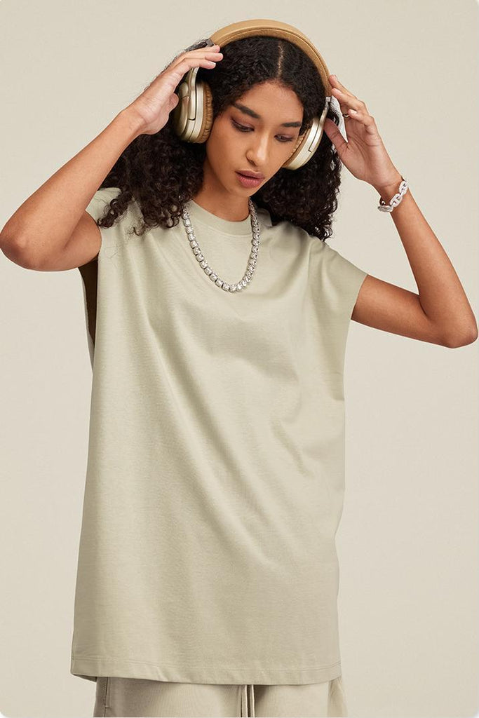 Summer Muscle Jersey Tee - Muscle Jersey Tee - 100% cotton - Relaxed fit - Ribbed neck Welcome shop the whole look above to match clothes easily~ Free shipping for orders above $99 15% OFF ON FIRST ORDER