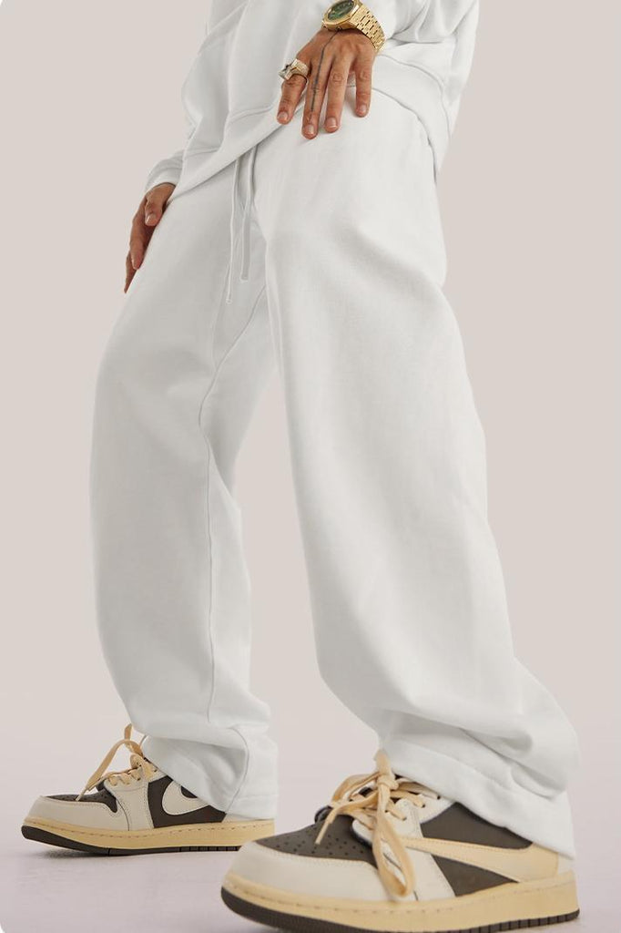 Summer Solid Relaxed Sweatpants - 80% cotton / 20% polyester - Encased elastic waistband with drawstring - Relaxed fit - On-seam side pockets; one back pocket Welcome shop the whole look above to match clothes easily~ Free shipping for orders above $99 15