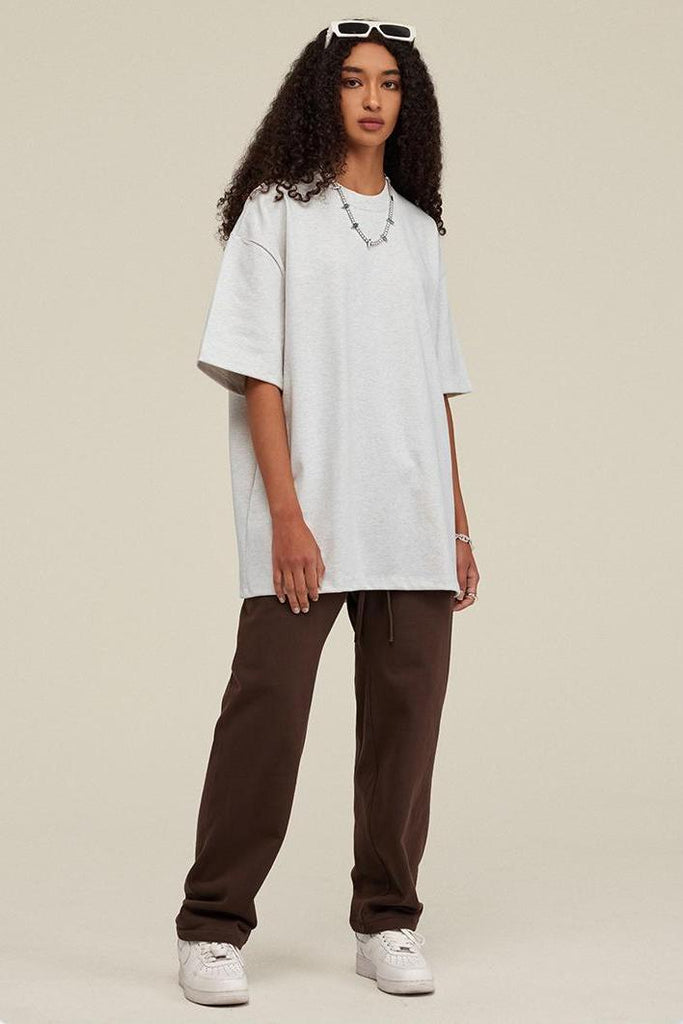 Summer 425G Solid Basic Tee 425G Solid Basic Tee - 100% cotton - Relaxed fit - Ribbed neck Welcome shop the whole look above to match clothes easily~ Free shipping for orders above $99 15% OFF ON FIRST ORDER>>Code:NEW15