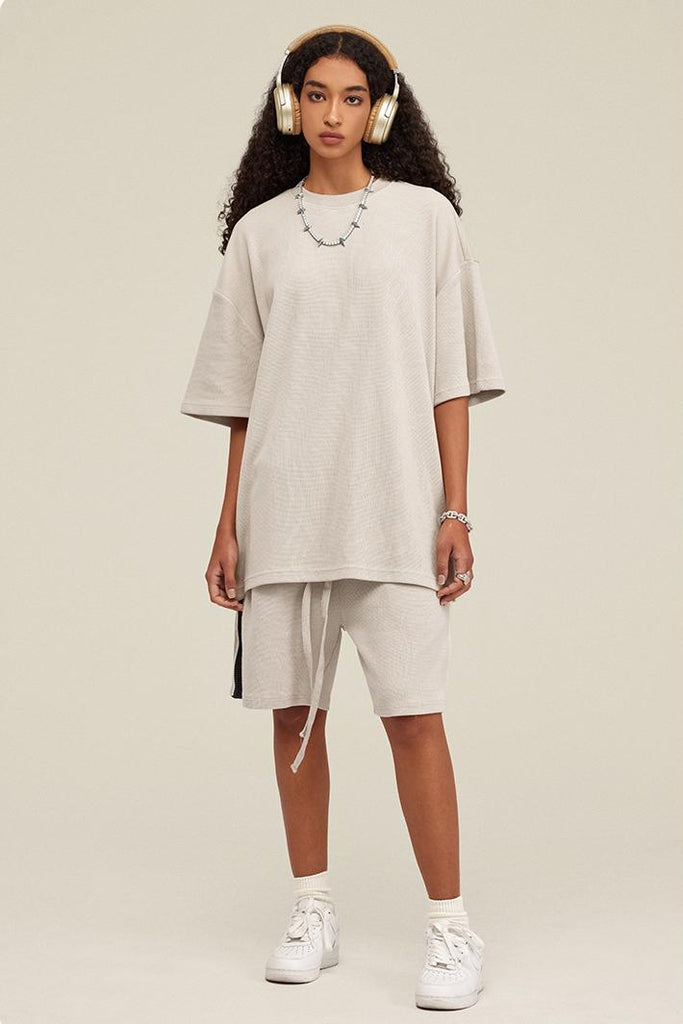 Summer Oversized Waffle Tee - Oversized Waffle Tee - 100% cotton - Relaxed fit - Ribbed neck, cuffs Welcome shop the whole look above to match clothes easily~ Free shipping for orders above $99 15% OFF ON FIRST ORDER>>Code:NEW15