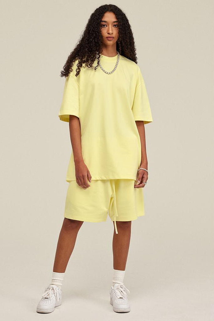 Summer 305G Solid Basic Tee 305G Solid Basic Tee - 100% cotton - Encased elastic waistband with drawstring - On-seam side pockets Welcome shop the whole look above to match clothes easily~ Free shipping for orders above $99 15% OFF ON FIRST ORDER>>Code:NE